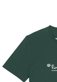 Donkergroen katoenen t-shirt met korte mouwen, een ronde hals, en witte tekst op de voorkant die luidt: "Vind." De tekst is omringd door aanhalingstekens.