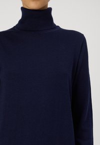 GAP Džemper - navy uniform