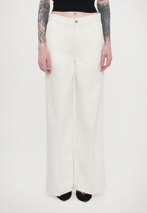 Wide leg - ecru wash