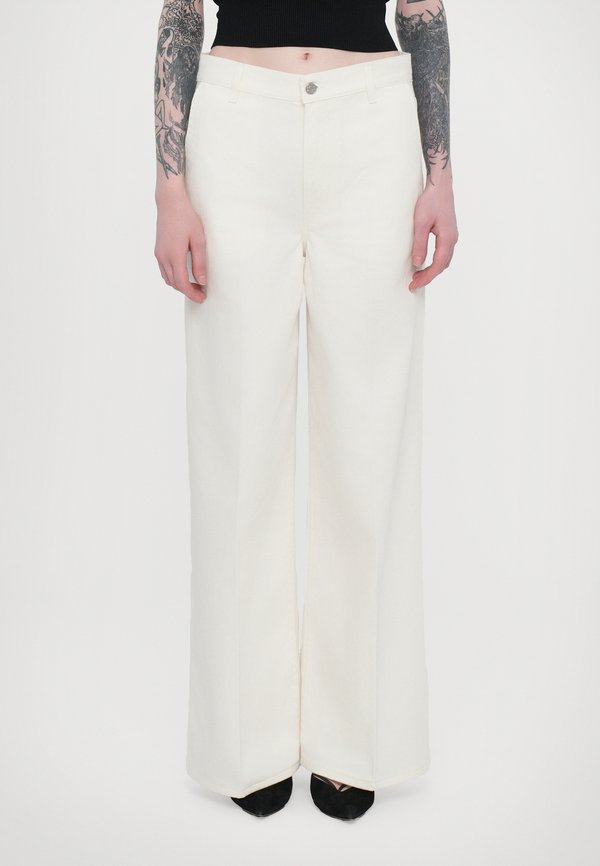 Wide Leg - ecru wash