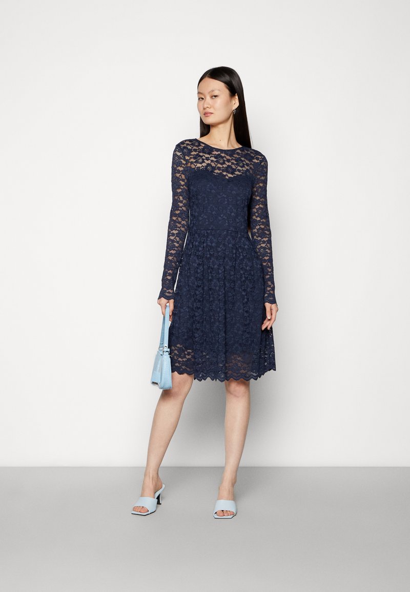Damen Freizeitkleider | Vila VIKALILA DRESS Cocktailkleid/festliches Kleid navy blazer/dunkelblau - AY65676 Damen Freizeitkleider | Vila VIKALILA DRESS Cocktailkleid/festliches Kleid navy blazer/dunkelblau - AY65676