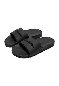 Infradito neri in gomma liscia, con una larga fascia con logo impresso, soletta testurizzata e suola piatta.