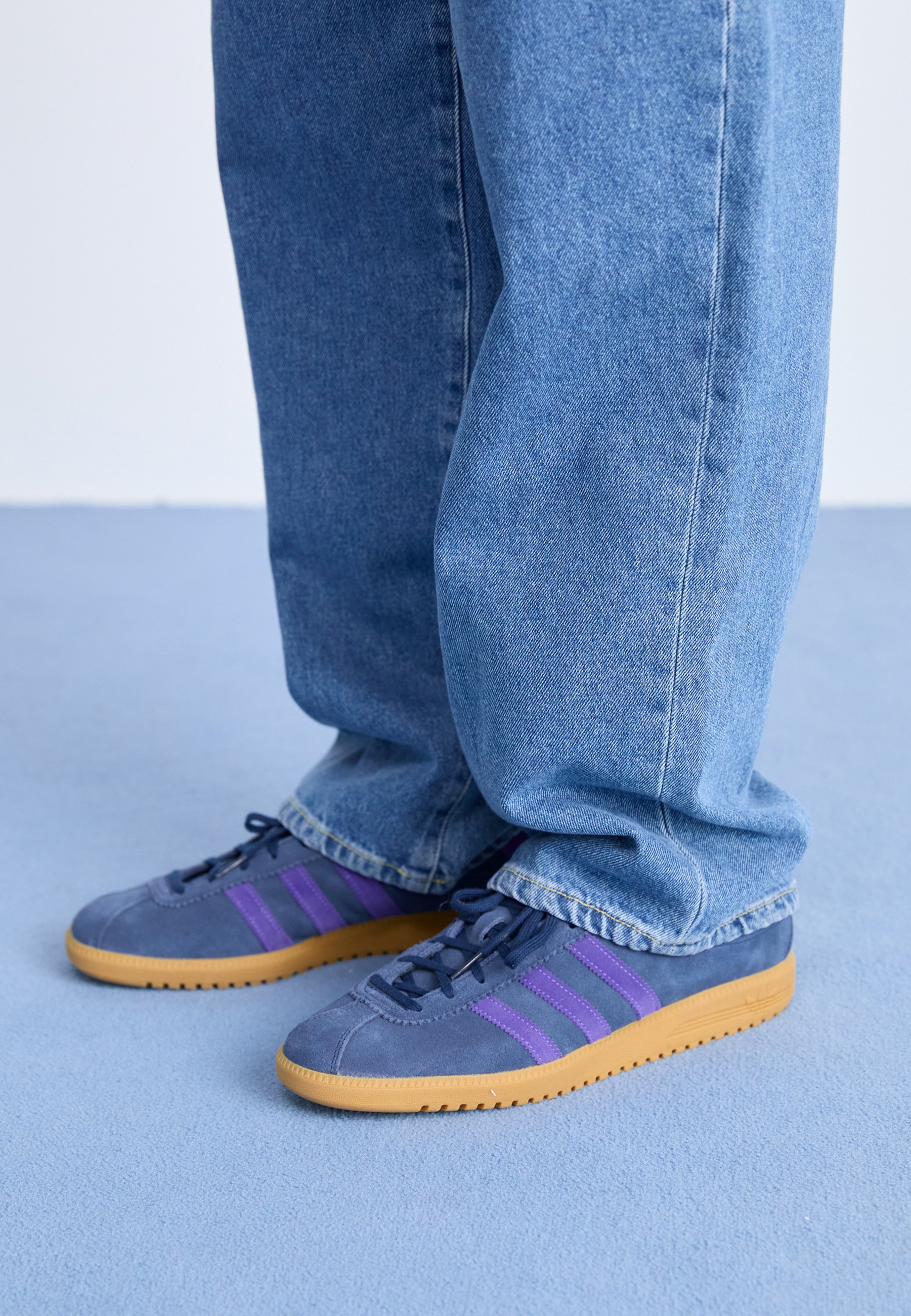 adidas Originals BRMD - Sneakers low - night indigo/purple rush