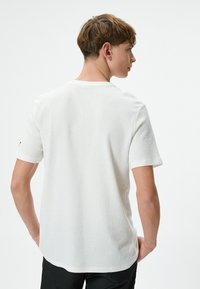 Koton CREW NECK SHORT SLEEVE - T-shirt basic - white
