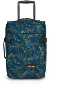 Zaino a rotelle con base blu e motivo astratto arancione e verde. Presenta manico retrattile e tracolla laterale. Marchio Eastpak sul davanti.