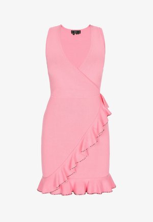 Rõivastatud roosa kleit, sügava V-kaelusega, ümberseotud disainiga, volangidega alumisel äärel ja hõbedaste detailidega volangide ääres. Kootud kangas.