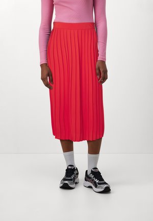 JDY JDYSARAH PLISSE SKIRT - Μάξι φούστα - poppy red