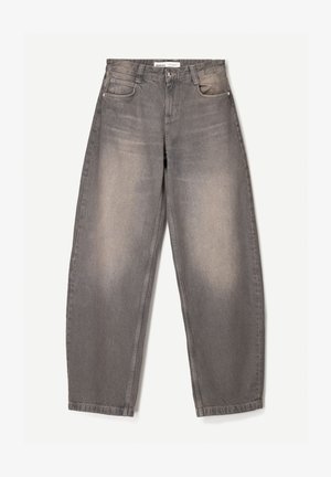 Weite graue Jeans aus Denim, mit subtiler Ausbleichung, fünf Taschen-Design, Gürtelschlaufen und einem Knopfverschluss an der Taille.