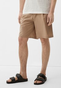 s.Oliver Shorts - sandstein