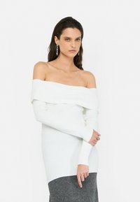 LIU JO OFF THE SHOULDER  - Strickpullover - white