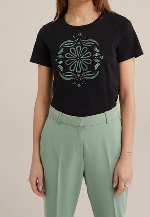 Triko s potiskem - black