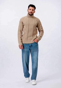 Pier One CABLE KNIT - Strickpullover - coffee