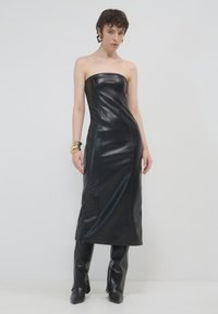 Calliope FOURREAU EFFET  - Robe de jour - noir