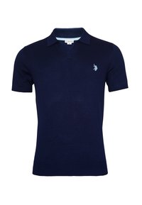 Camiseta polo de color azul marino en tejido de punto con mangas cortas, escote en V y dobladillo acanalado. Presenta un logo bordado en color azul claro en el pecho.