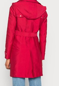 Morgan Trenchcoat - red