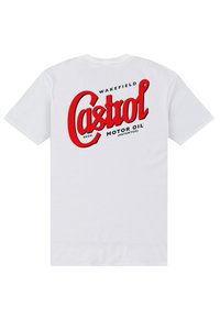 Bílá bavlněná tričko s velkým červeným logem "Castrol" a černým textem, umístěným na zadní straně uprostřed, s nápisem "Wakefield" nad ním a "Motor Oil (Patentované)" pod ním.