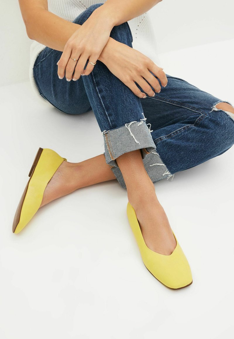 Next SIGNATURE CUT STANDARD - Klasické baleríny  - lime green