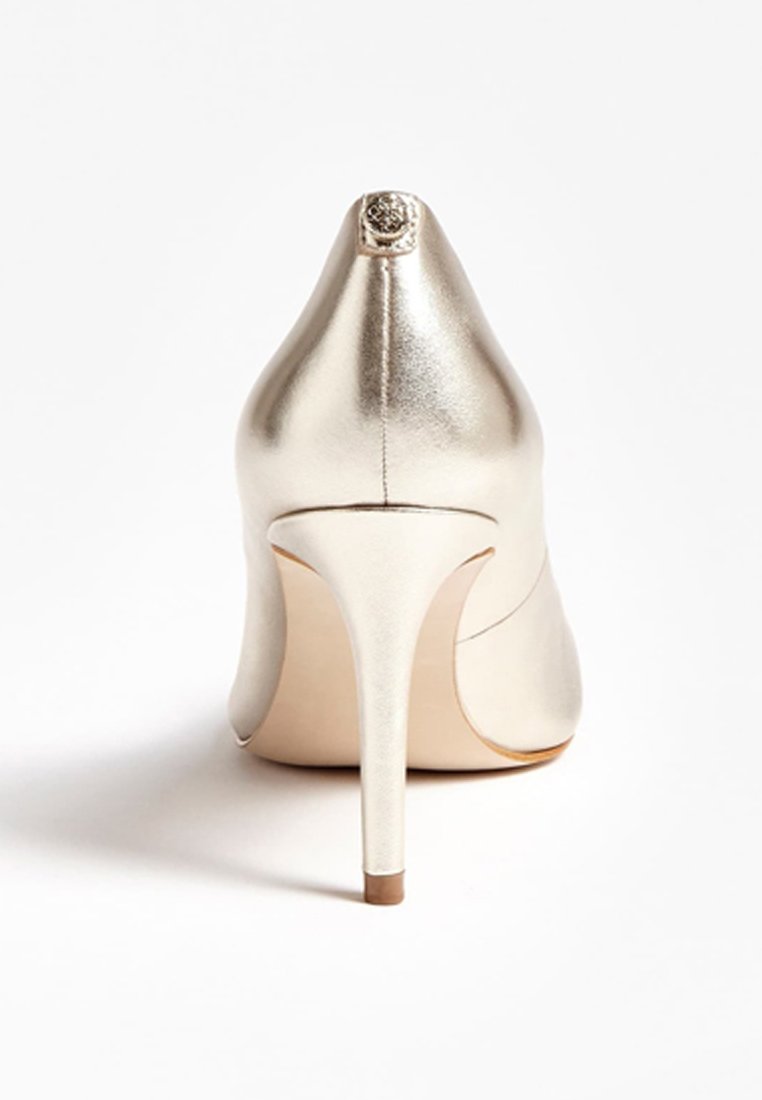 Guess Klassieke pumps - gold/goudkleurig - Zalando.nl