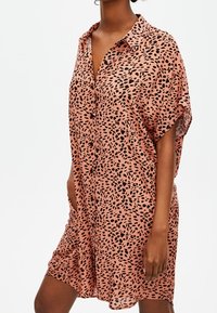 PULL&BEAR Skjortklänning - light brown