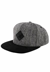 Siva i crna snapback kapa od teksturirane tkanine s čvrstim crnim vizjerom i crnim dijamantnim amblemom sprijeda.