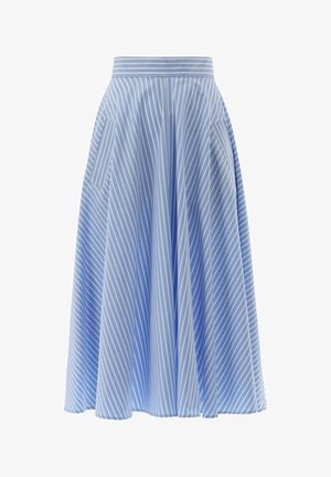 Una gonna a righe blu chiaro con strisce bianche verticali, dotata di una vita e tasche laterali, realizzata in tessuto morbido con un design fluido.