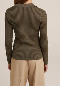 WE Fashion Stickad tröja - khaki