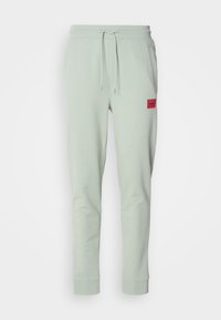 Unselected, light pastel green
