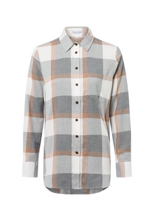 Camicia button-down a quadri grigi, bianchi e beige. Presenta una tasca sul petto, maniche lunghe e bottoni marroni. Realizzata in tessuto testurizzato.