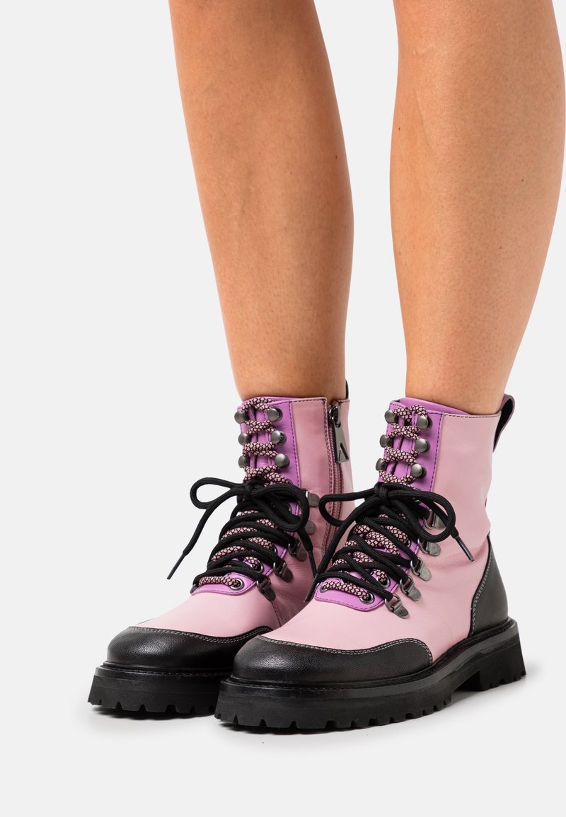 ASRA Šněrovací kotníkové boty - pink