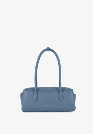 Borsa a mano in pelle blu dalla forma rettangolare, con doppio manico e logo dorato. Texture liscia e chiusura con cerniera superiore.