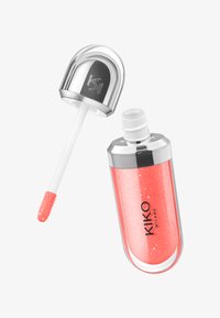 Glanzende zilverkleurige lipglossbuis met koraalroze glinsterend product en applicatorstokje ernaast, gelabeld "KIKO MILANO."