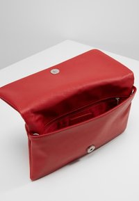 s.Oliver Pochette - red