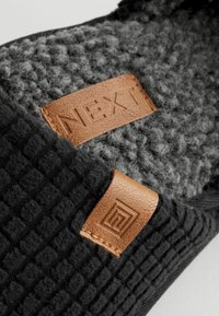 Next TEXTURED - Hjemmesko - black