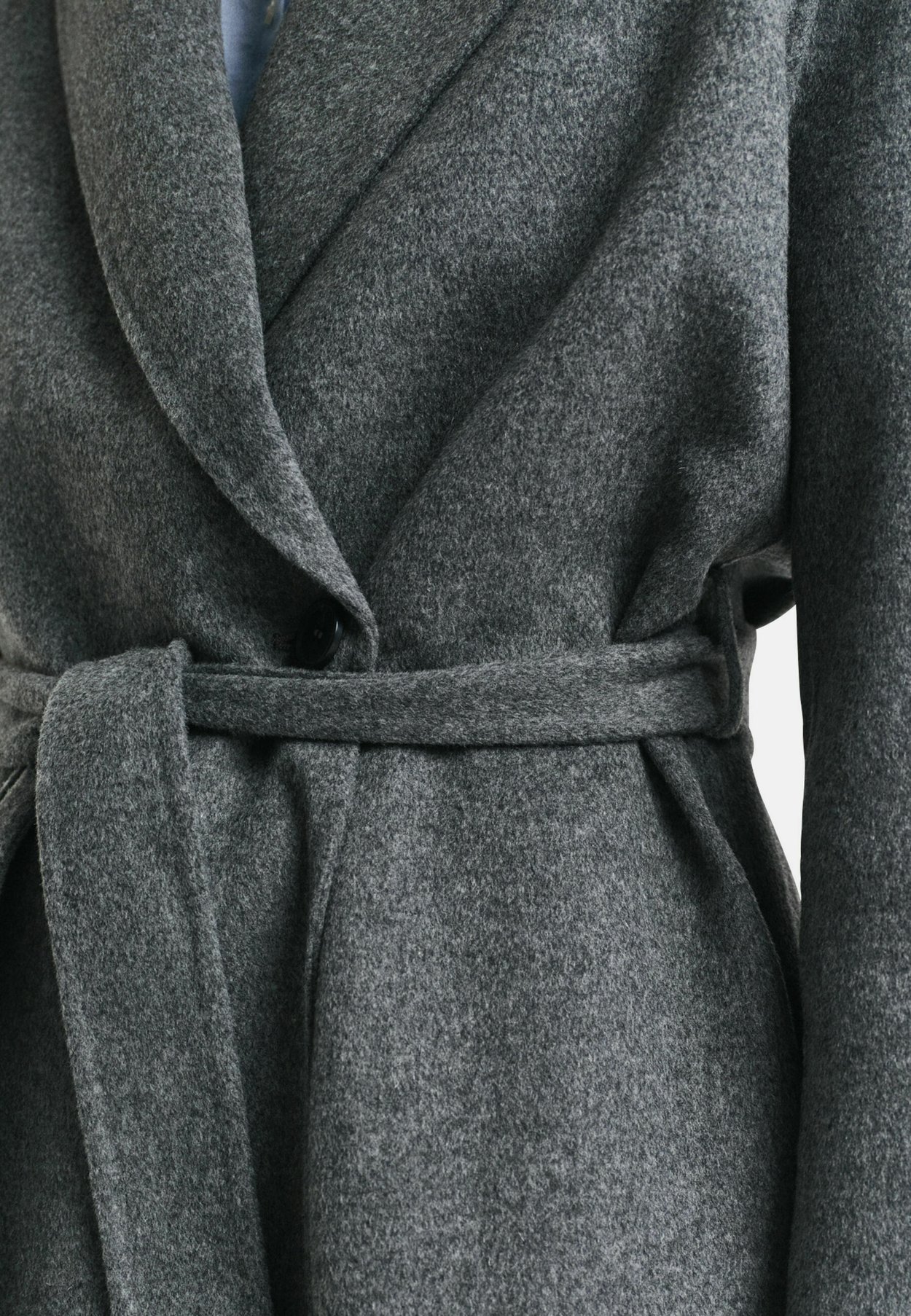 HANDSTITCHED BELTED COAT
