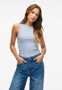 VILA VISOLA TANK - Linne - kentucky blue