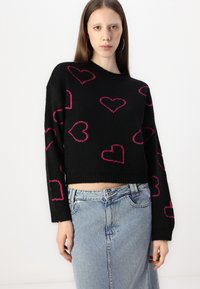 ONLY ONLHAPPIE HEART O NECK - Strickpullover - black
