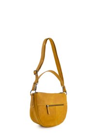 Gelbe Leder-Schultertasche mit einer geschwungenen Form, verstellbarem Träger und einer vorderen Reißverschlusstasche. Glatte Textur mit minimaler Hardware-Dekoration.