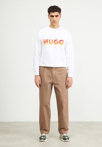 BOSS Pantaloni - open brown
