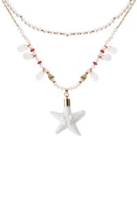 Collier multi-couches avec quincaillerie dorée, featuring des brins de perles, des perles pastel et un pendentif étoile de mer texturé blanc.