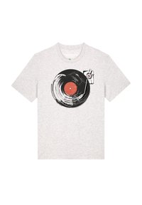 Unselected, cool heather grey