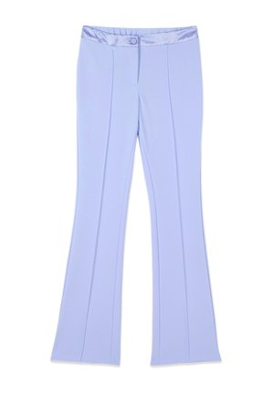 Pantalones para mujer de color púrpura claro con corte de pierna recta, cierre de botón y un detalle ligeramente brillante en la cintura.