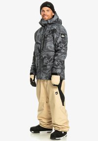 Quiksilver MISSION PRINTED JK - Snowboard jacket - resin tint true black