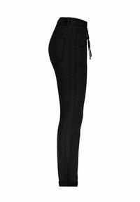 Red button TESSY JOG - Slim fit jeans - black