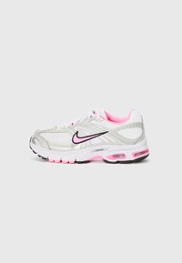 AIR MAX MOTO 2K - Sneakers laag - silver-coloured/pink spell/platinumblack-coloured/summit white