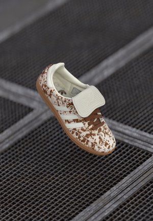 adidas Originals SAMBA LT  - Trainers - off white/lucid pink