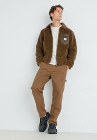 Lee UNISEX brązowy