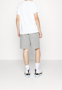 Jordan Urheilushortsit - anthracite