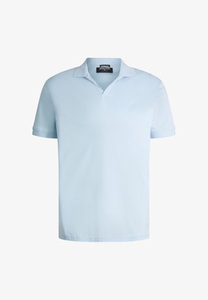 Lichtblauw poloshirt met korte mouwen, een zachte kraag zonder knopen en een Strellson-merklabel in de nek.