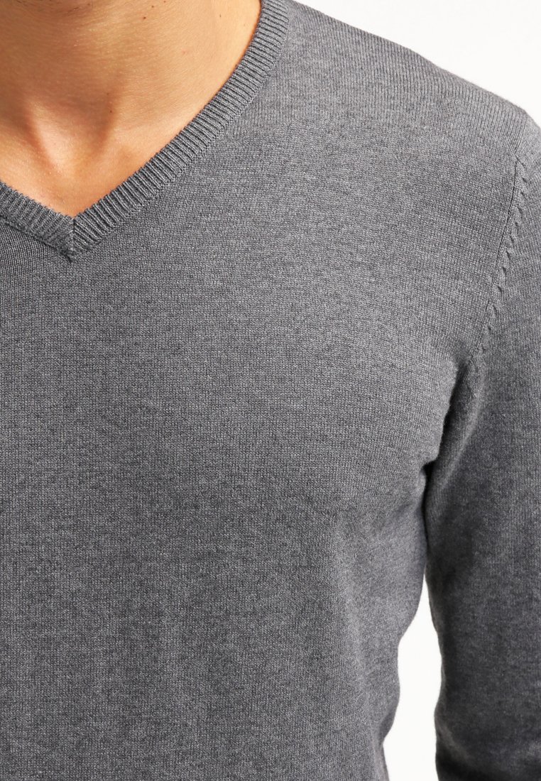 Pier One Strikkegenser dark grey melangeantrasitt Pier One Strikkegenser dark grey melangeantrasitt
