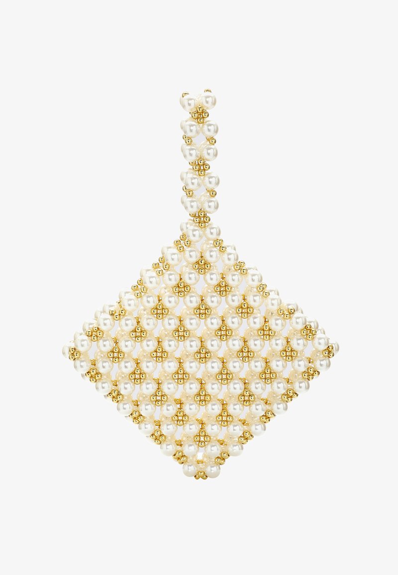 Pärla och guldpärlpendel i diamantform med texturerad yta. Innehåller vita pärlor och små guldaccenter genom hela.